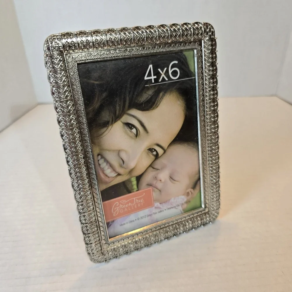 Green Tree Gallery picture frame 4x6 Silver Color Rectangle‎ Free Standing